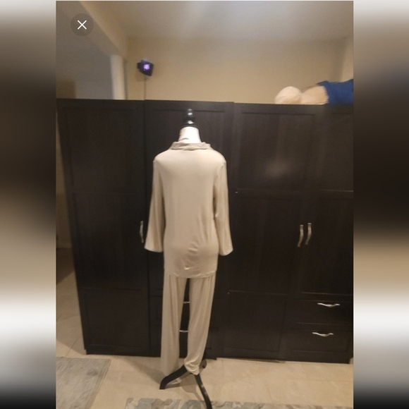 Sold OUT! Frette  New w/Tags 2024 Fall/Spring Pajamas Set Beige Retails:$$$$ - Picture 6 of 14